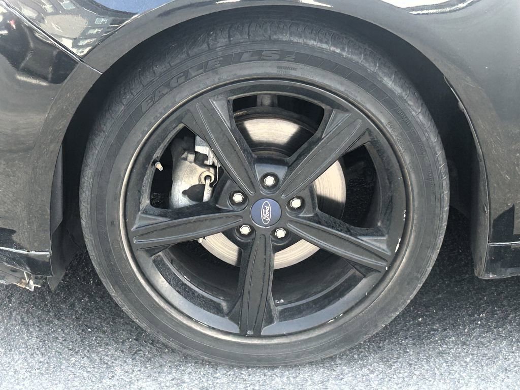 Used 2016 Ford Fusion SE FWD image 13