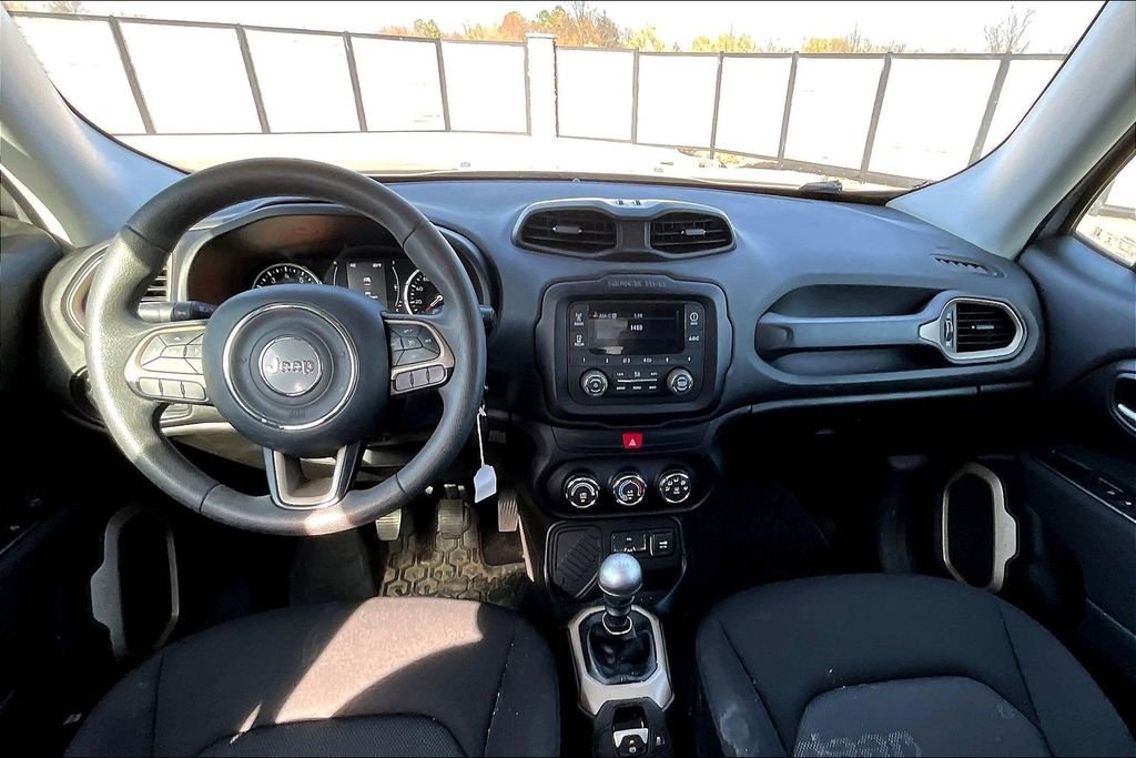 Used 2016 Jeep Renegade Sport w/ Power & Air Group FWD image 11