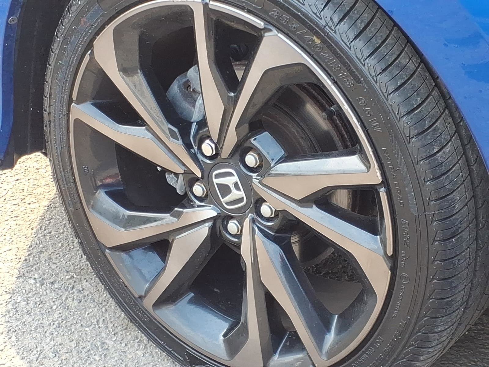 Used 2017 Honda Civic Sport image 11