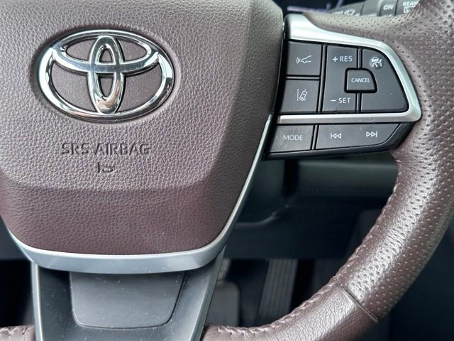 Used 2021 Toyota Sienna Platinum AWD/4WD image 21