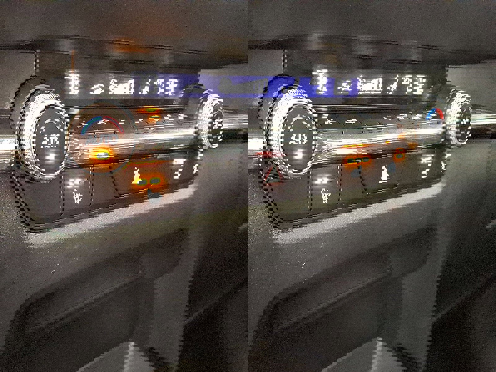 Used 2024 MAZDA CX-30 AWD 2.5 S w/ Premium Package image 19