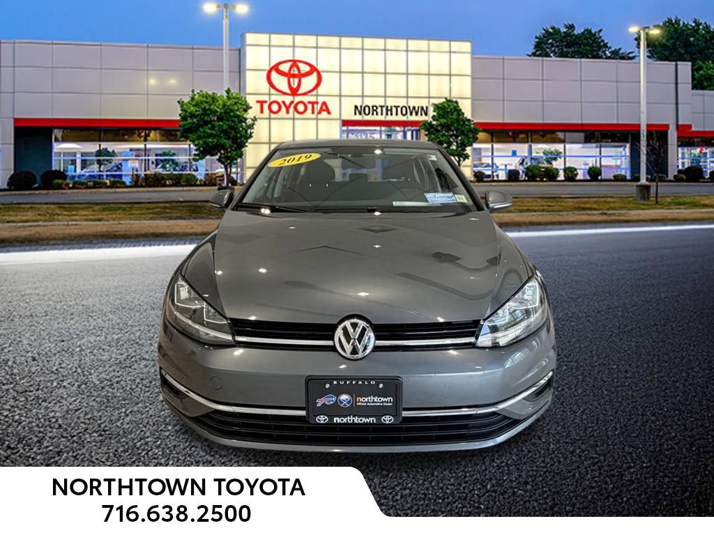 Used 2019 Volkswagen Golf 4-Door FWD image 5