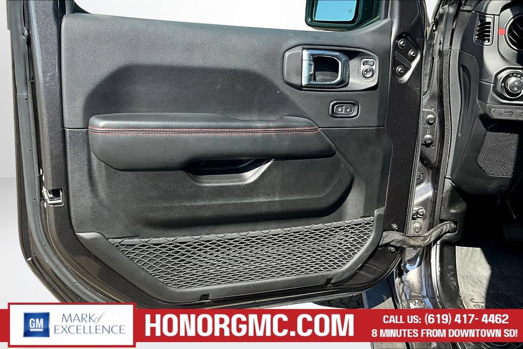 Used 2024 Jeep Gladiator Rubicon w/ Technology Group AWD/4WD image 20