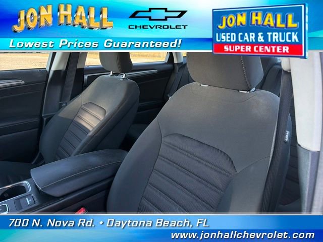 Used 2018 Ford Fusion SE w/ Fusion SE Technology Package image 17