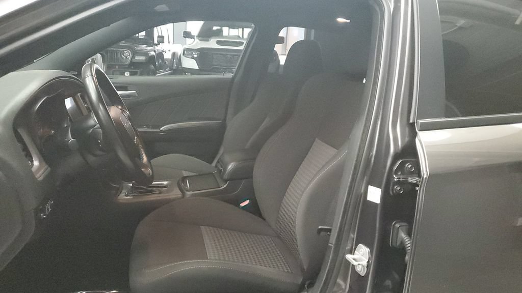 Used 2023 Dodge Charger GT w/ Blacktop Package AWD/4WD image 17