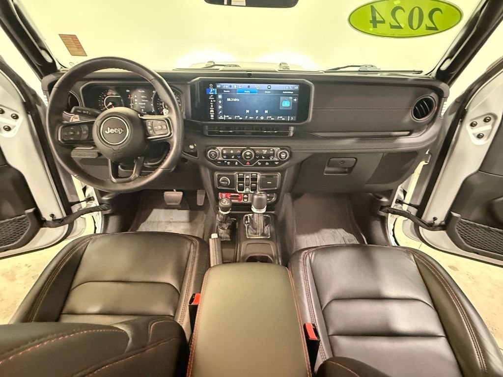 Used 2024 Jeep Wrangler Unlimited Rubicon 392 image 18