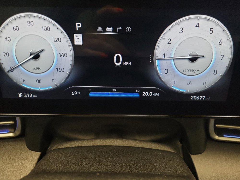 Used 2025 Hyundai Elantra SEL FWD image 23