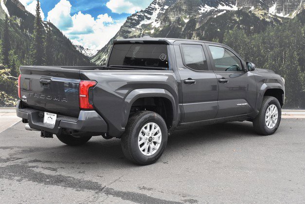New 2025 Toyota Tacoma SR5 image 3