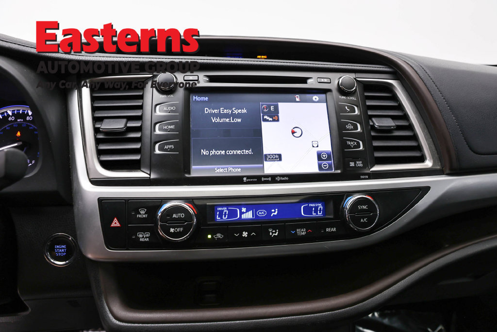Used 2016 Toyota Highlander XLE AWD/4WD image 14