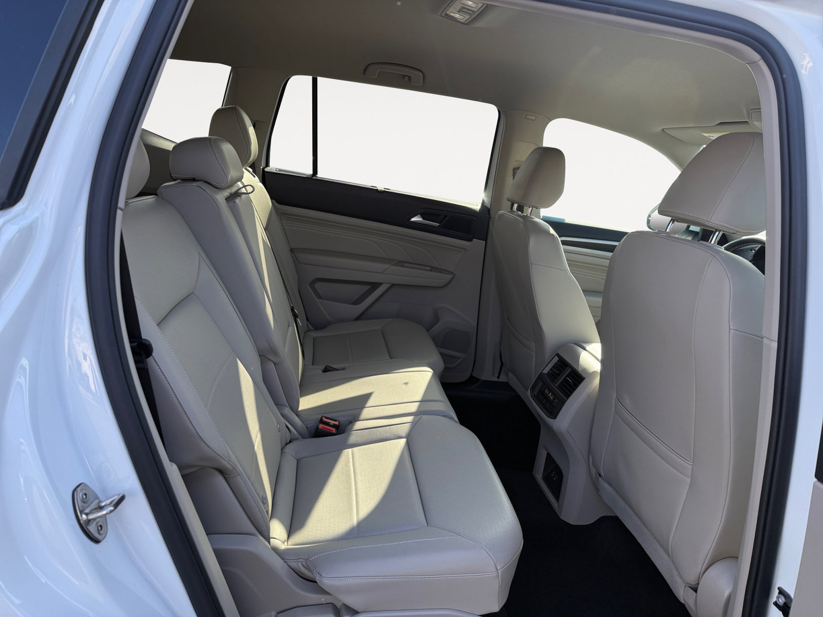 Certified 2023 Volkswagen Atlas SE FWD image 18