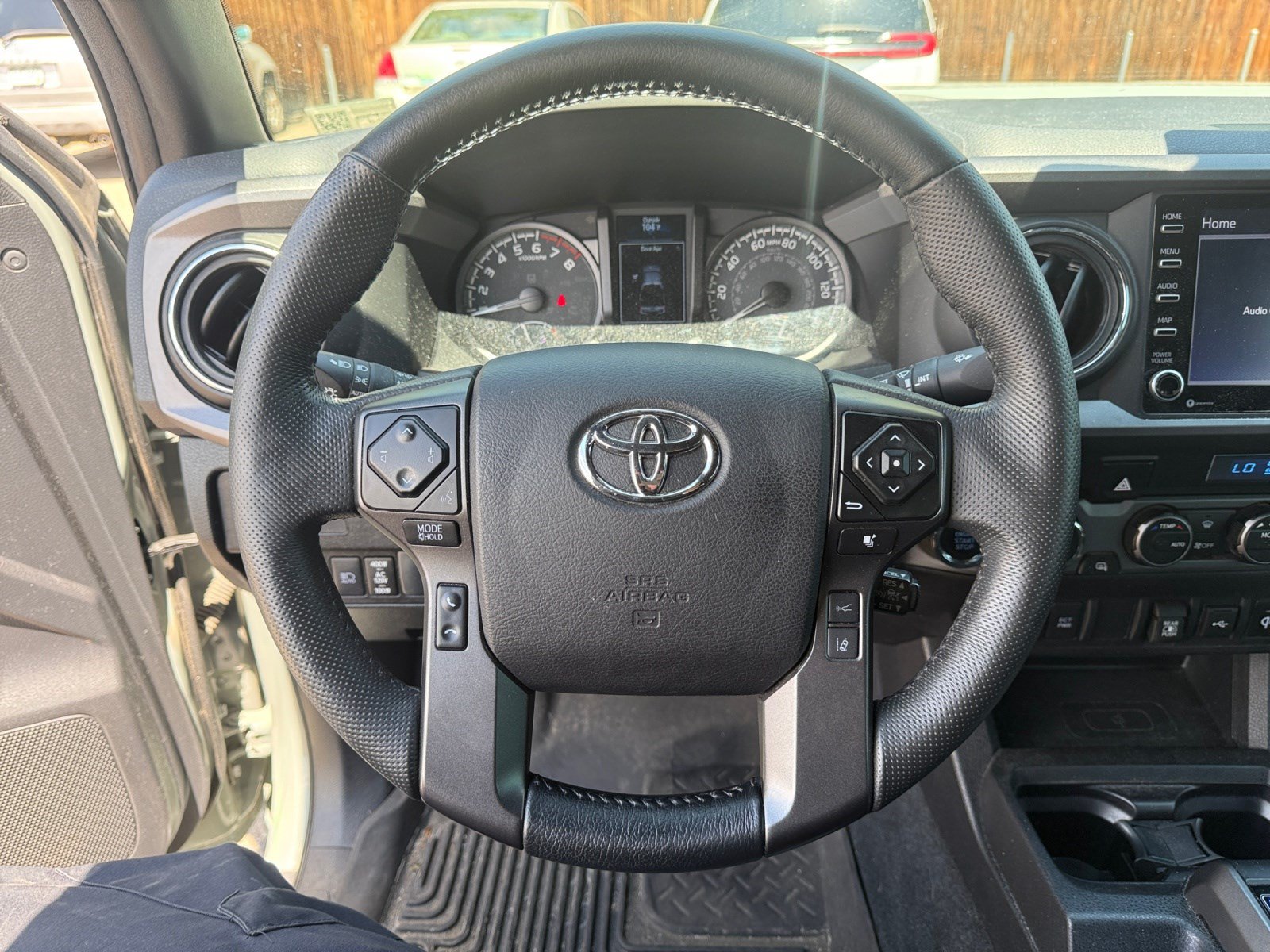 Used 2022 Toyota Tacoma TRD Off-Road w/ Truck Exterior Package (TMS) AWD/4WD image 9