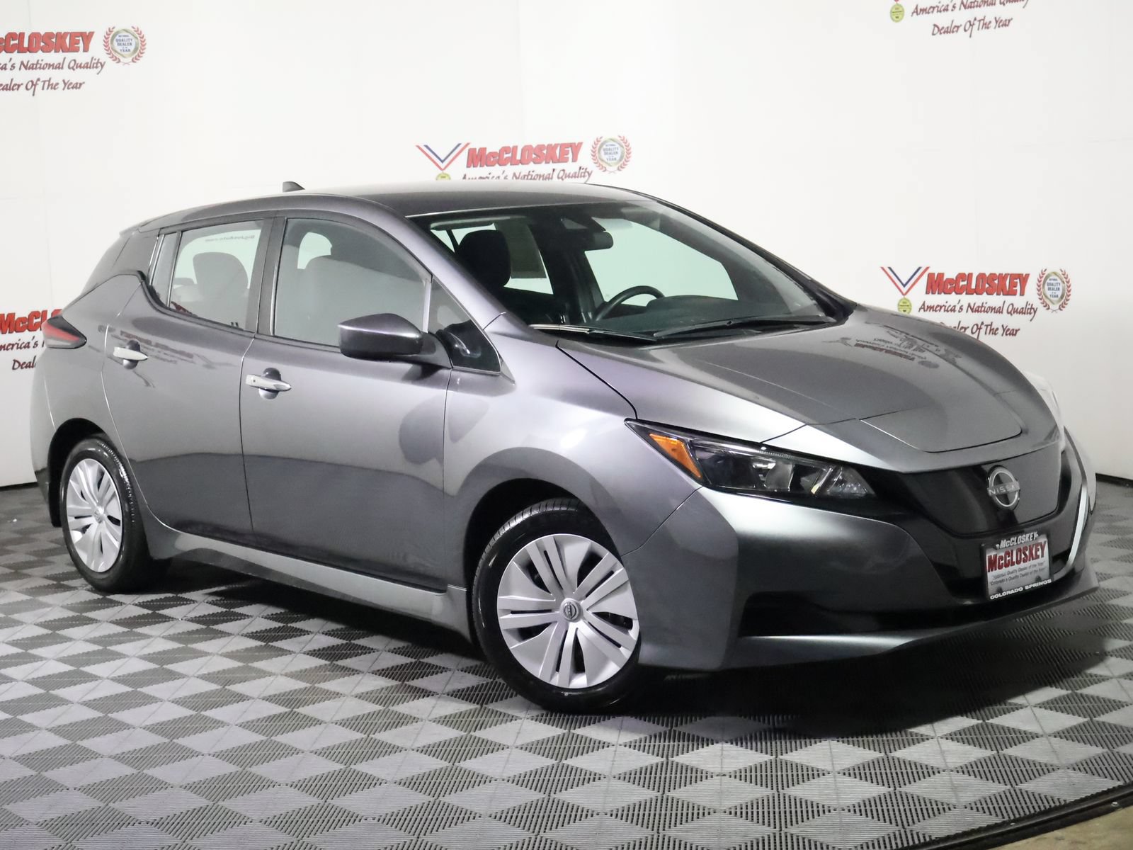 Used 2025 Nissan Leaf S FWD image 2