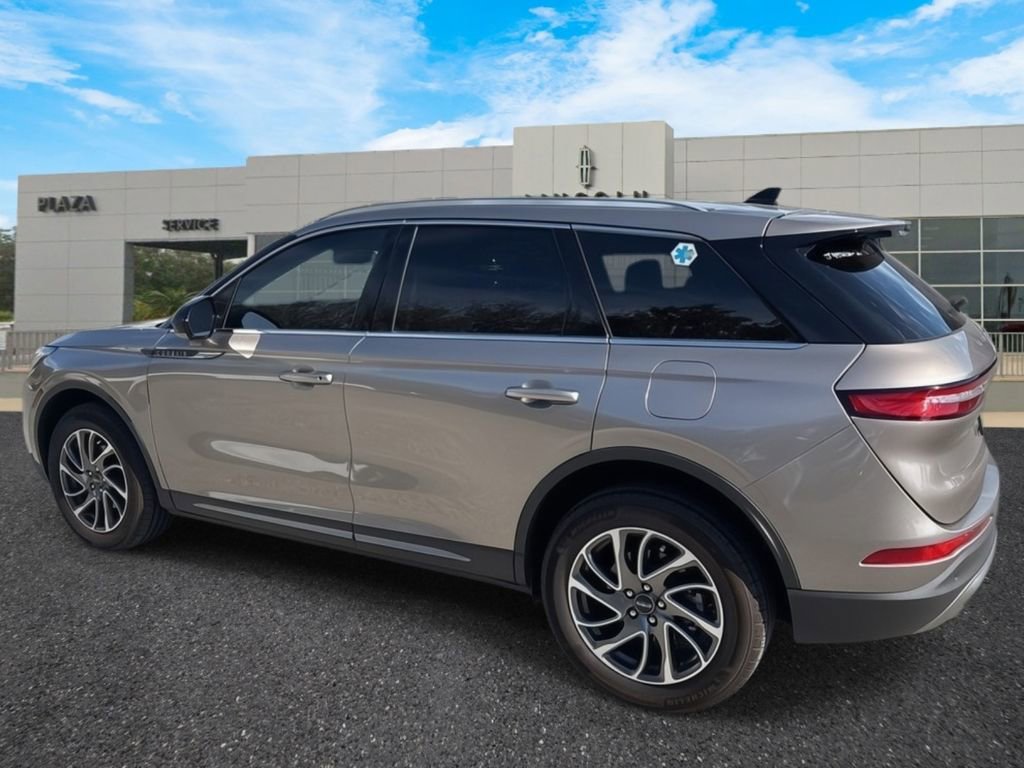 Used 2021 Lincoln Corsair Standard w/ Equipment Group 101A image 5