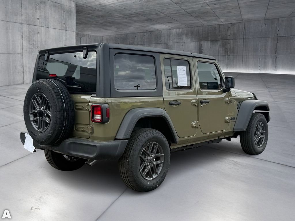 Used 2025 Jeep Wrangler Sport S image 7