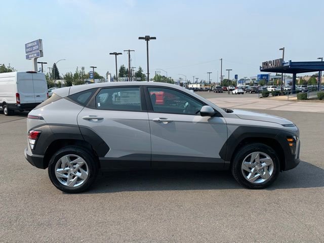 New 2026 Hyundai Kona SE image 7