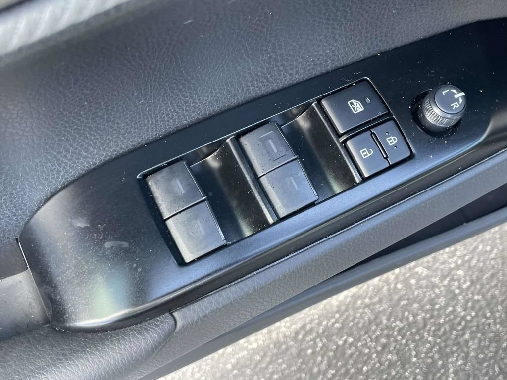 Used 2026 Toyota Camry SE w/ Convenience Package FWD image 18