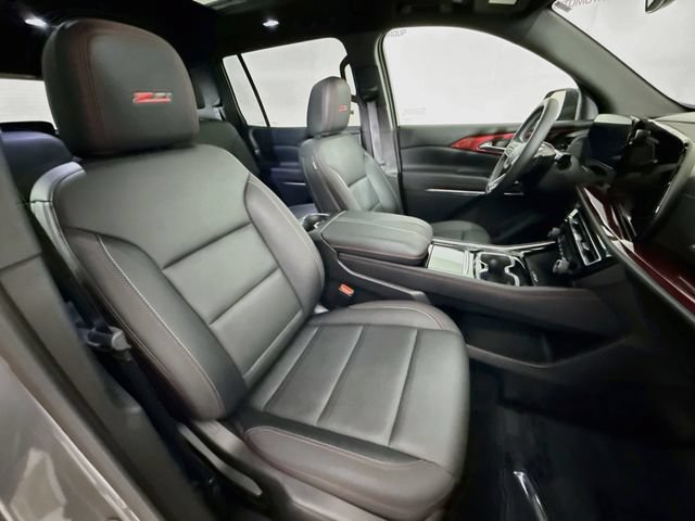 Used 2025 Chevrolet Traverse Z71 w/ Driver Confidence Package AWD/4WD image 30