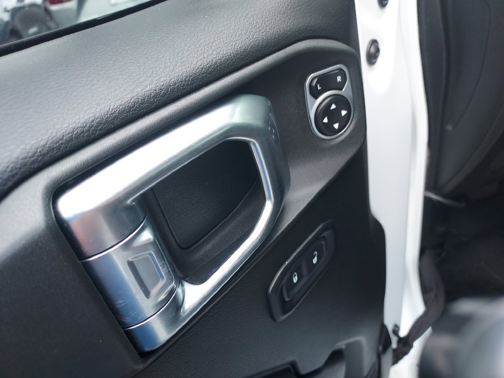 Used 2019 Jeep Wrangler Unlimited Sport S AWD/4WD image 11