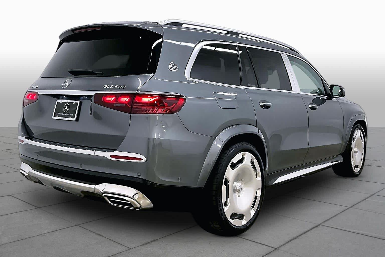 Used 2026 Mercedes-Benz Maybach GLS 600 4MATIC image 13