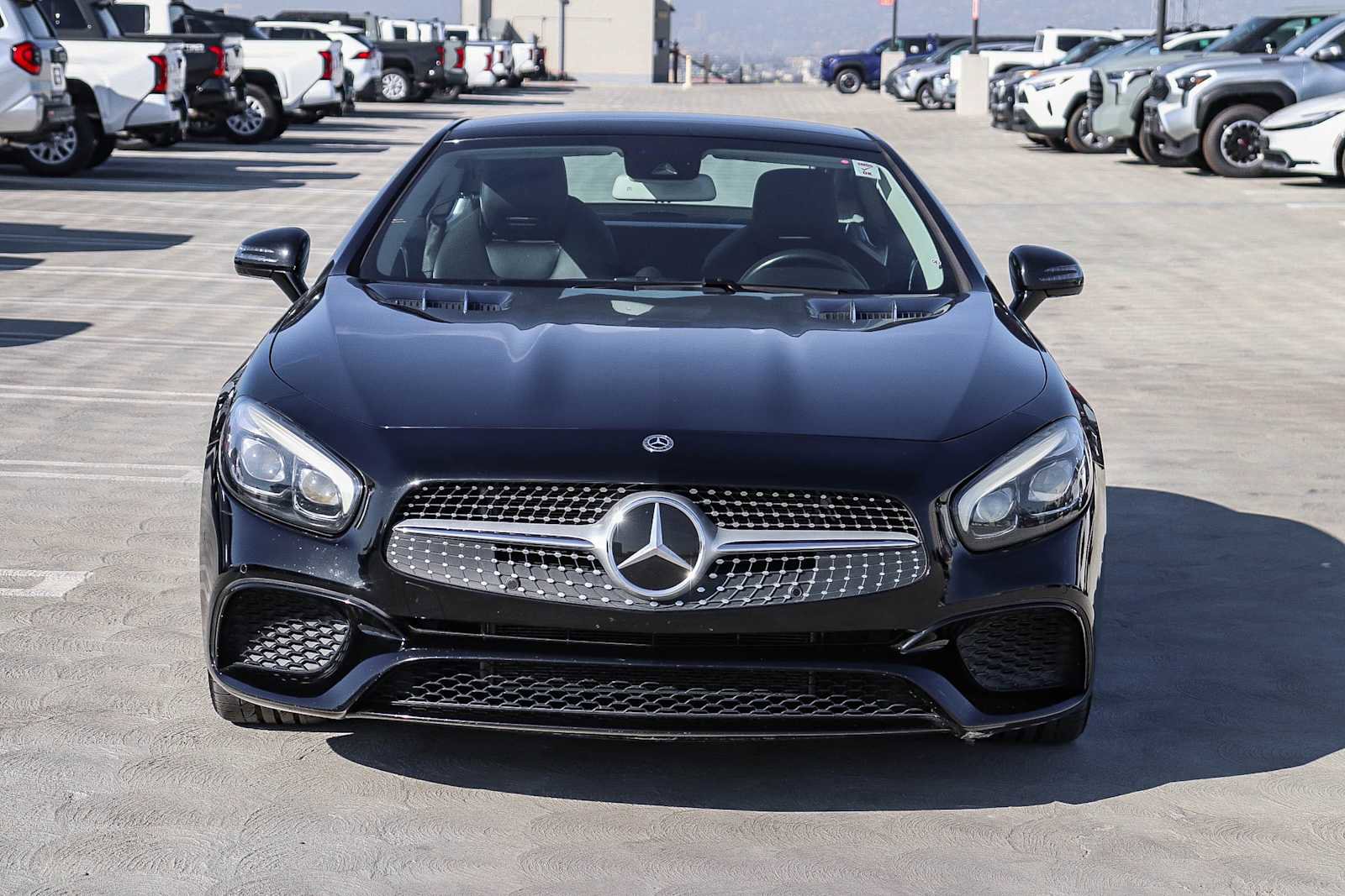 Used 2018 Mercedes-Benz SL 450 image 2