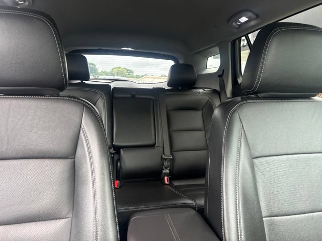 Used 2023 GMC Terrain SLT FWD image 19