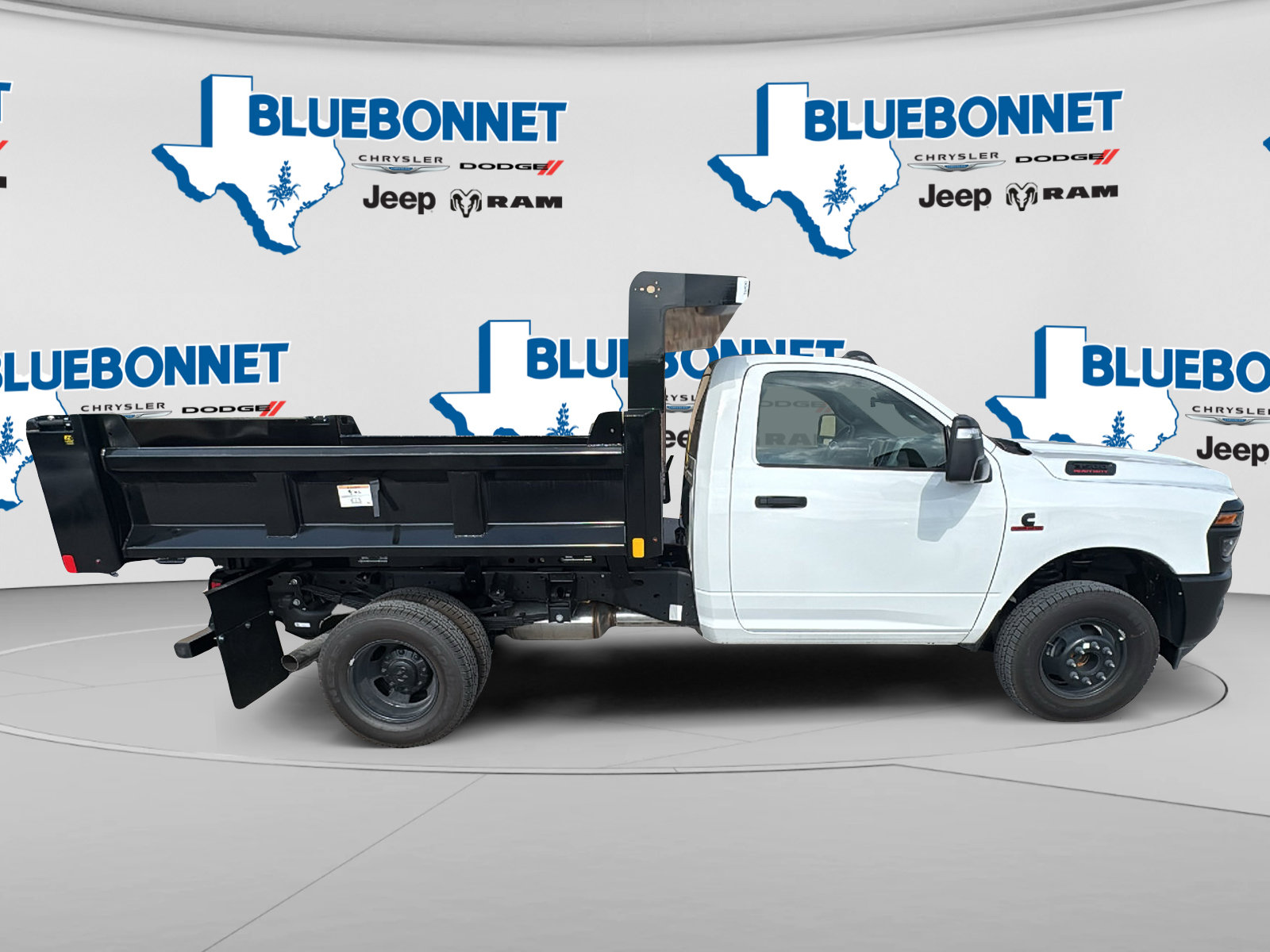 New 2026 RAM 3500 Tradesman AWD/4WD image 4
