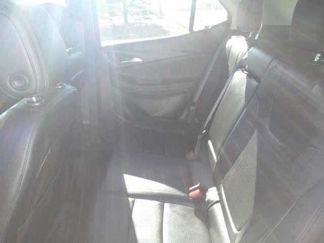 Used 2022 Buick Encore GX Essence w/ Advanced Technology Package image 9