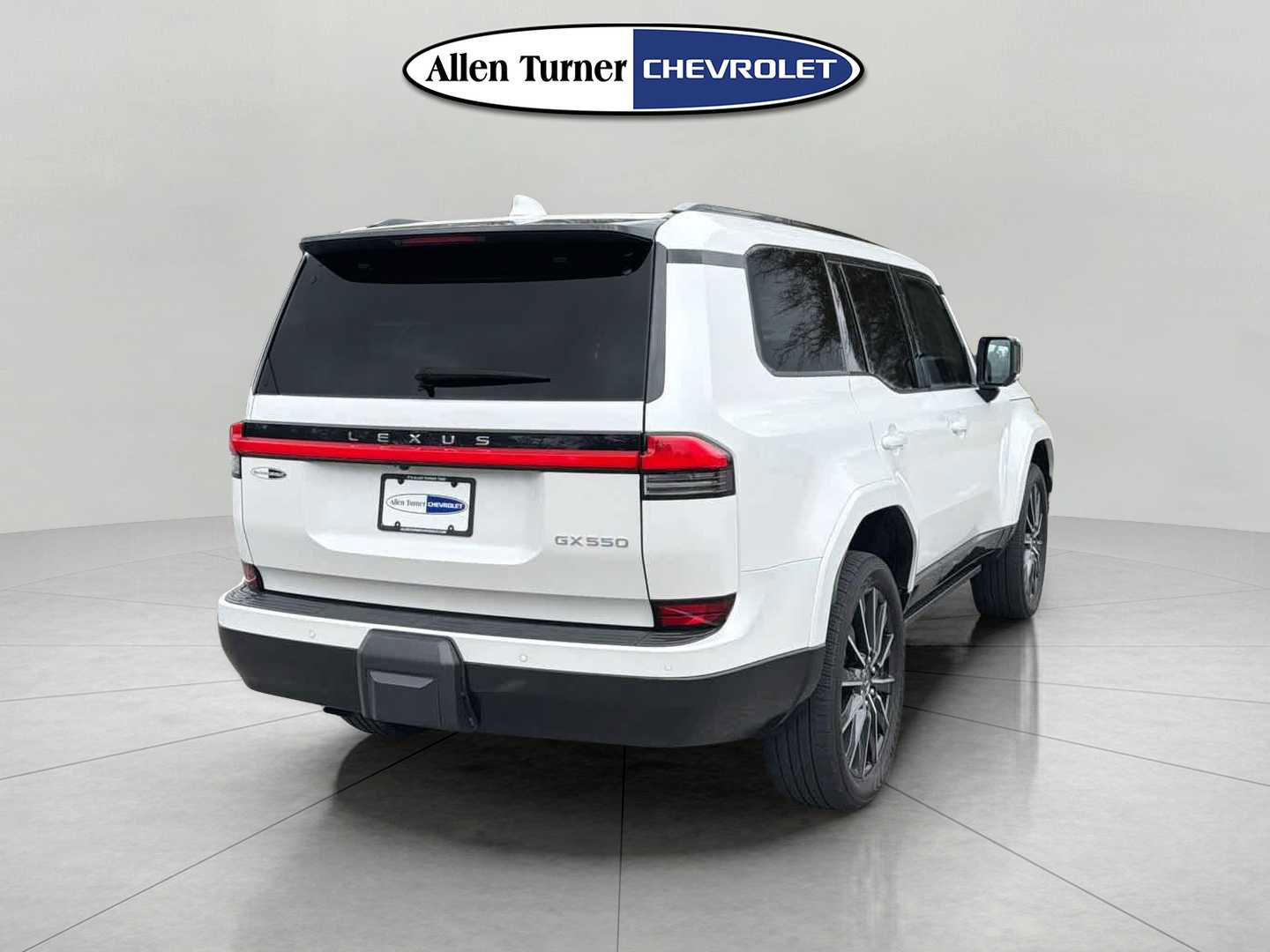 Used 2024 Lexus GX 550 w/ Cold Area Package image 4
