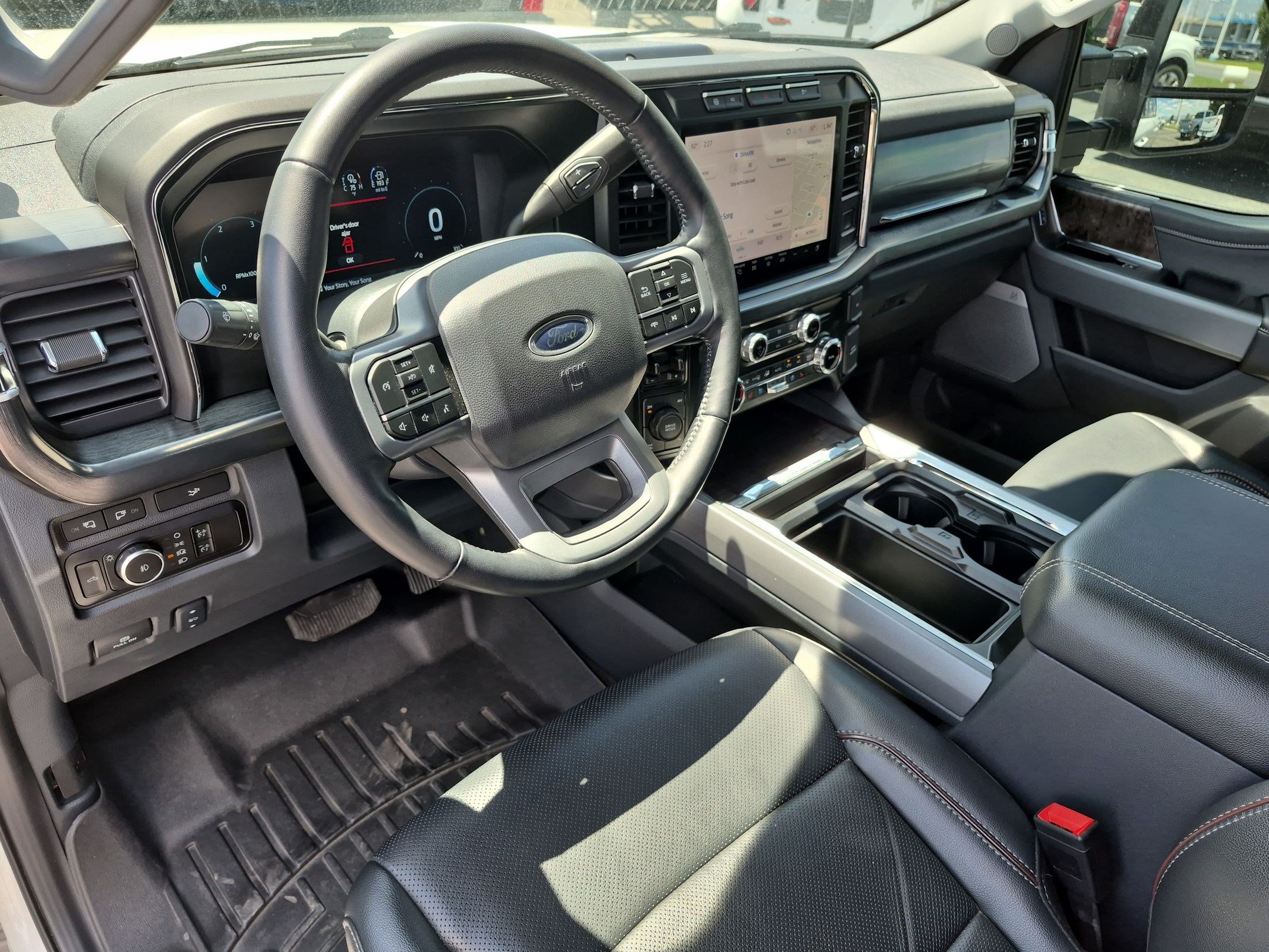 Used 2024 Ford F350 Lariat AWD/4WD image 17