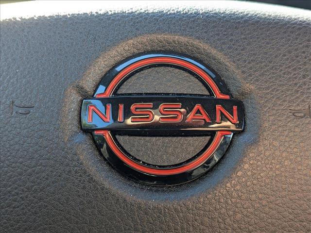 Used 2023 Nissan Titan PRO-4X w/ Pro-4x Convenience Package image 13