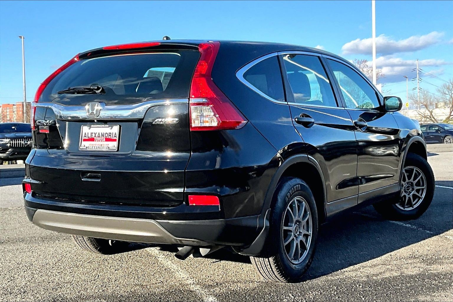 Used 2015 Honda CR-V LX image 11