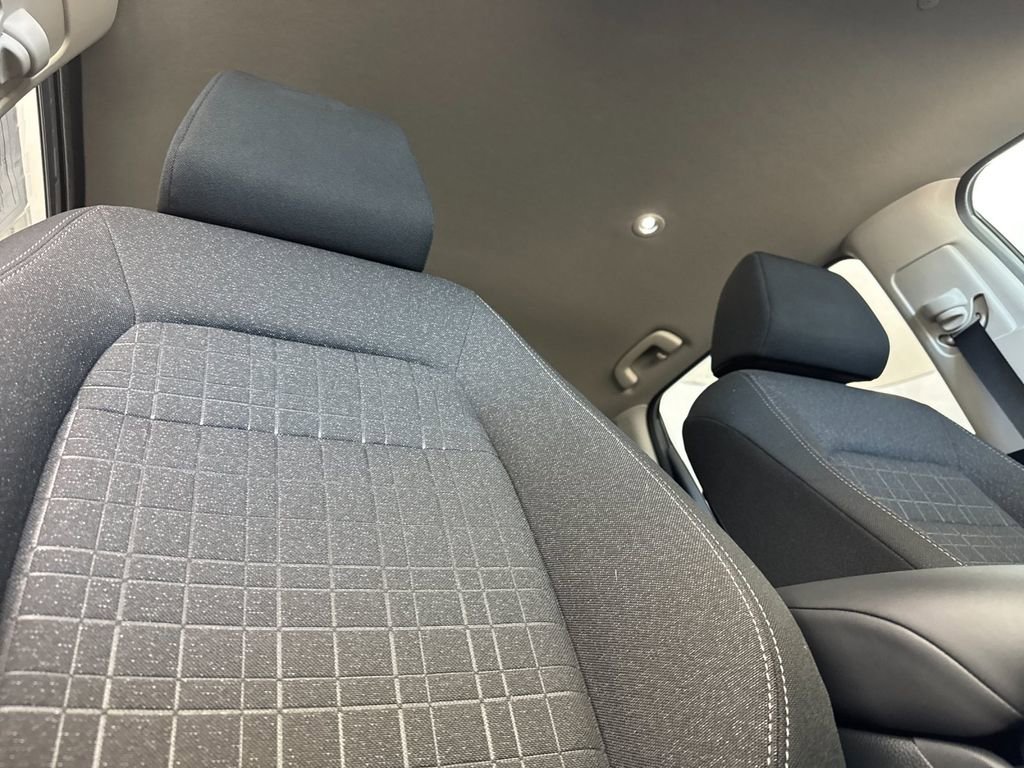 Used 2025 Honda HR-V LX image 16