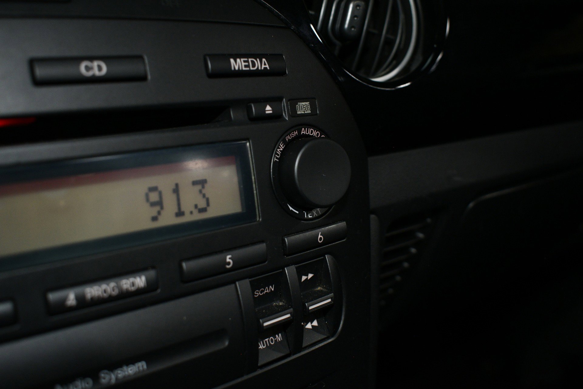 Used 2007 MAZDA MX-5 Miata Touring image 38