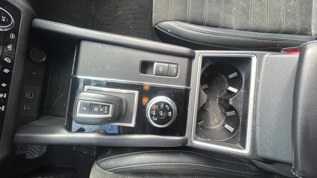 Used 2024 Mitsubishi Outlander SE image 24