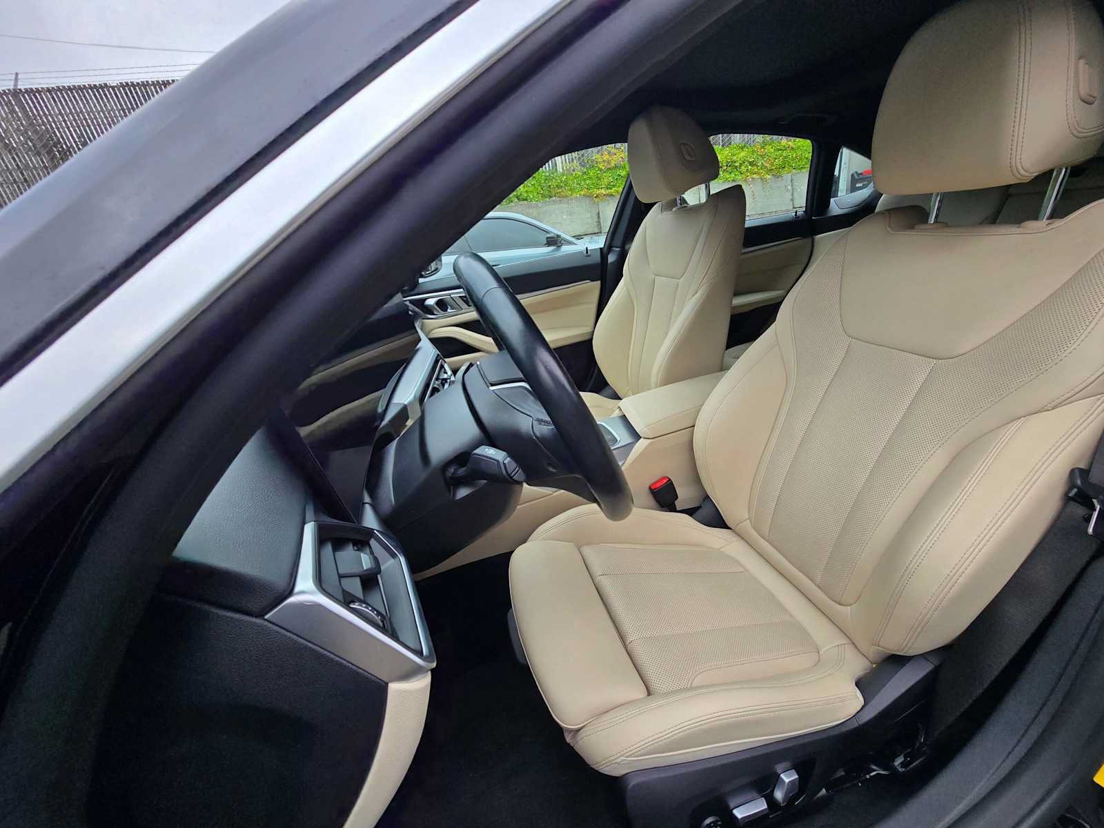 Used 2023 BMW i4 eDrive40 RWD image 21