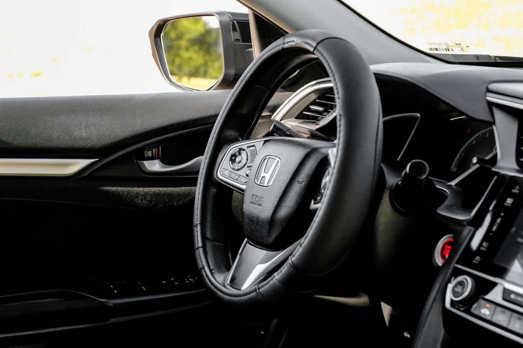 Used 2018 Honda Civic EX image 19