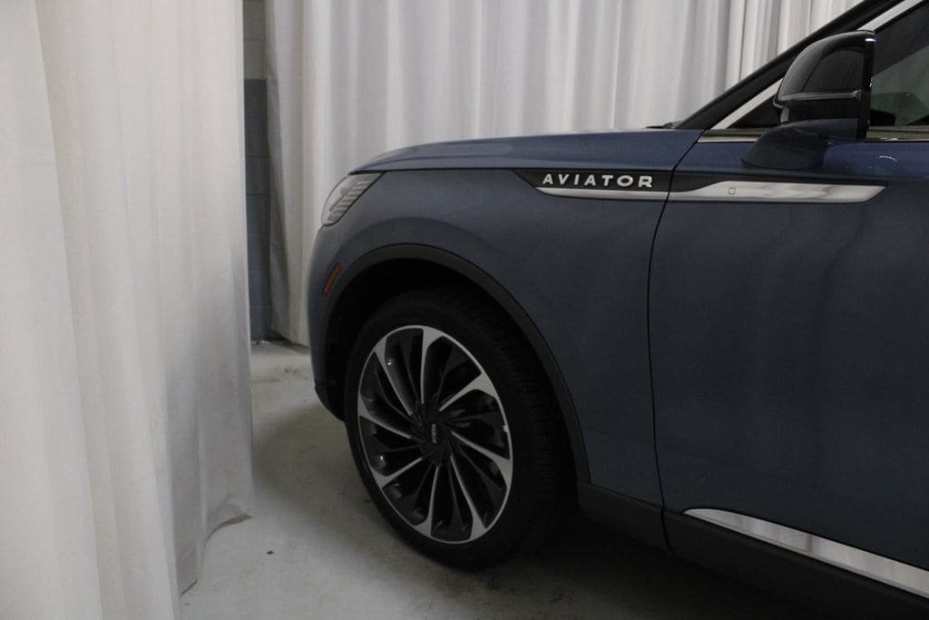 New 2026 Lincoln Aviator Reserve AWD/4WD image 30