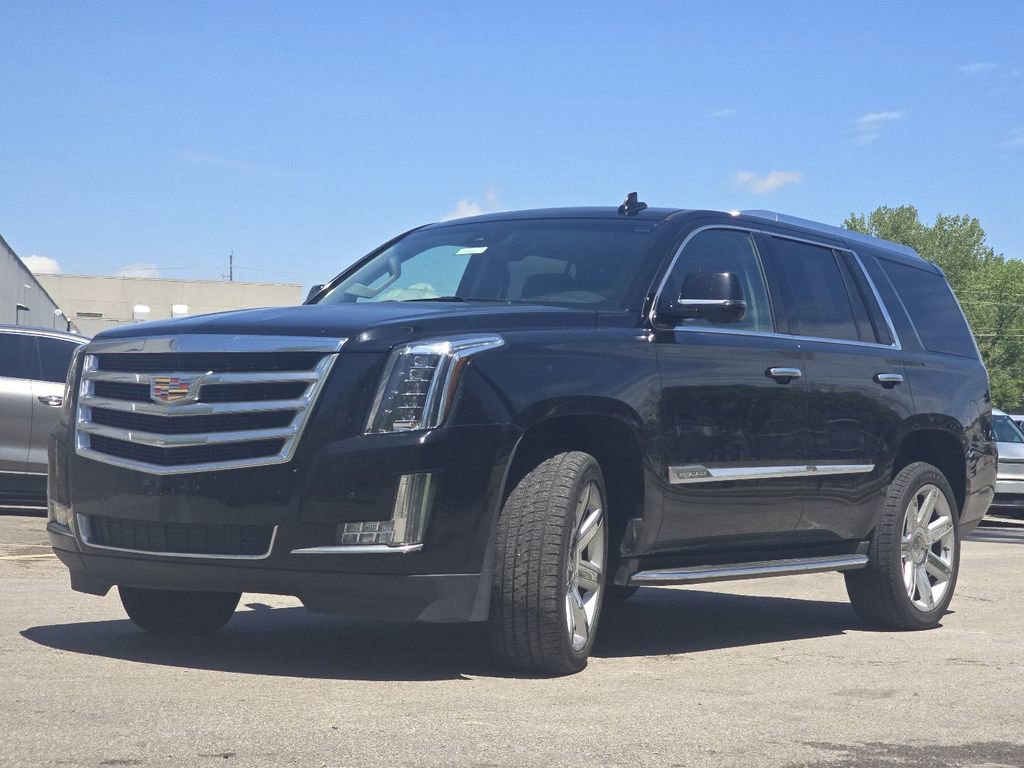 Used 2016 Cadillac Escalade Luxury AWD/4WD image 12