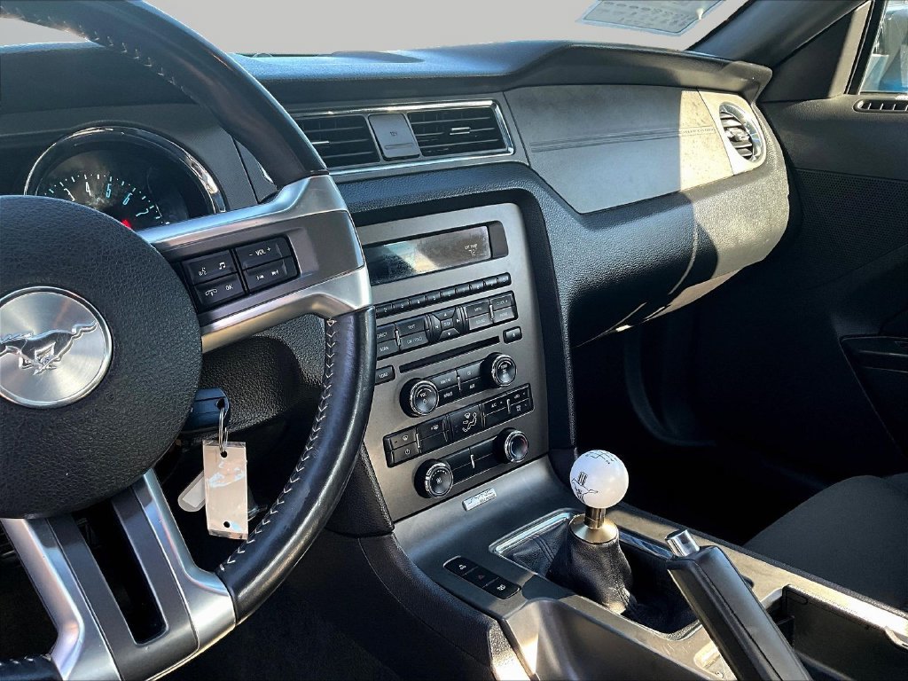 Used 2014 Ford Mustang GT w/ Equipment Group 301A RWD image 9