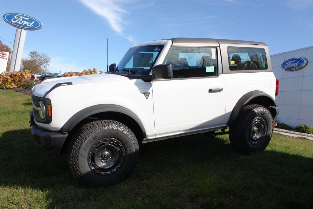 New 2025 Ford Bronco 2-Door w/ Sasquatch Package image 2