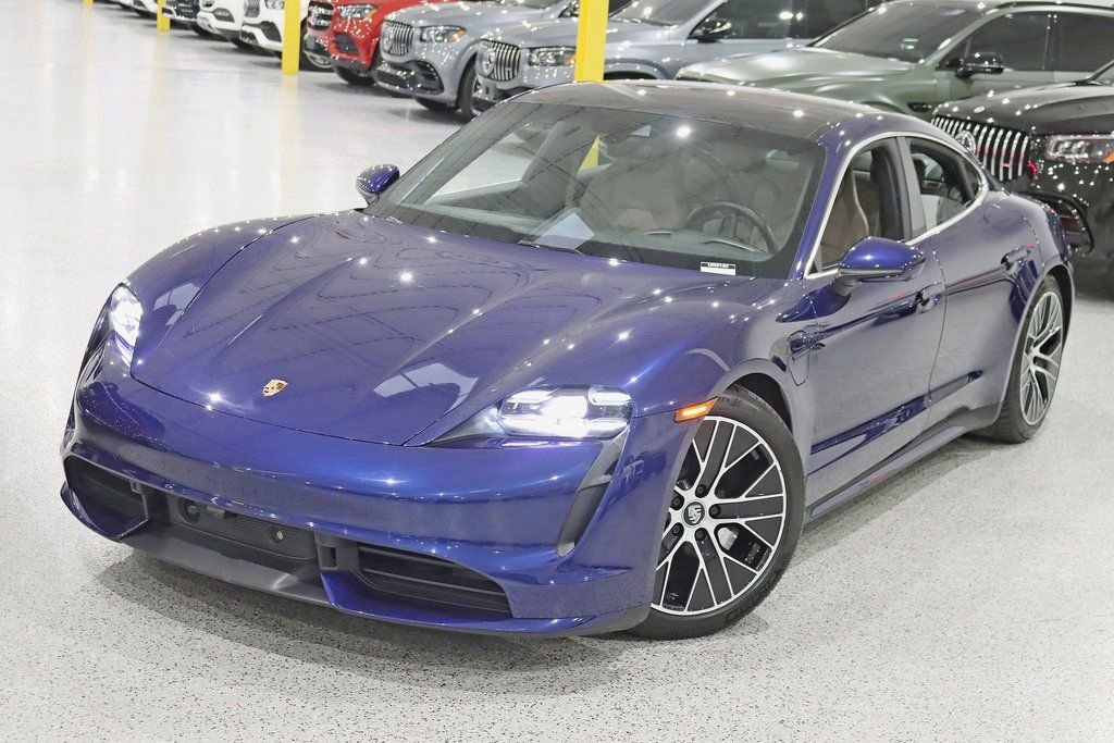 Used 2020 Porsche Taycan Turbo image 5