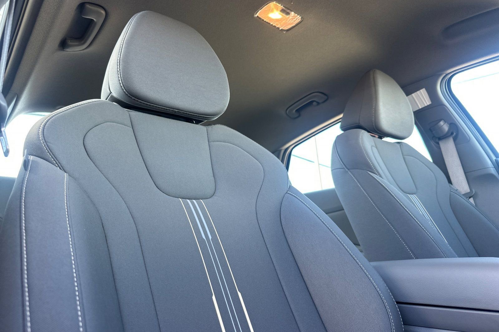 Used 2026 Hyundai Elantra Sport image 19