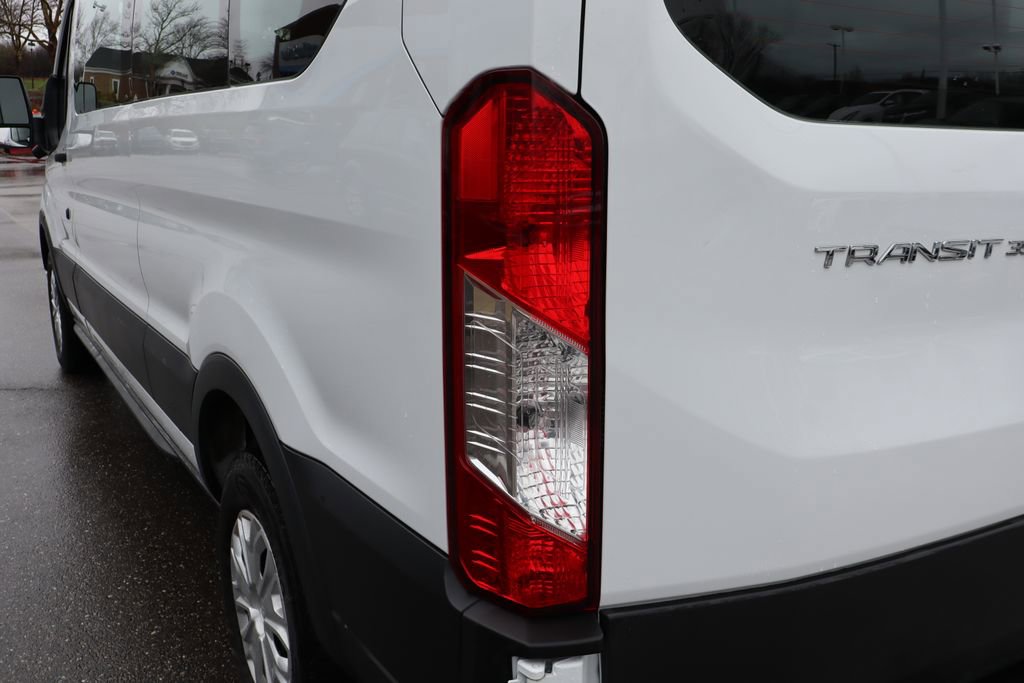 Used 2023 Ford Transit 350 XLT image 27