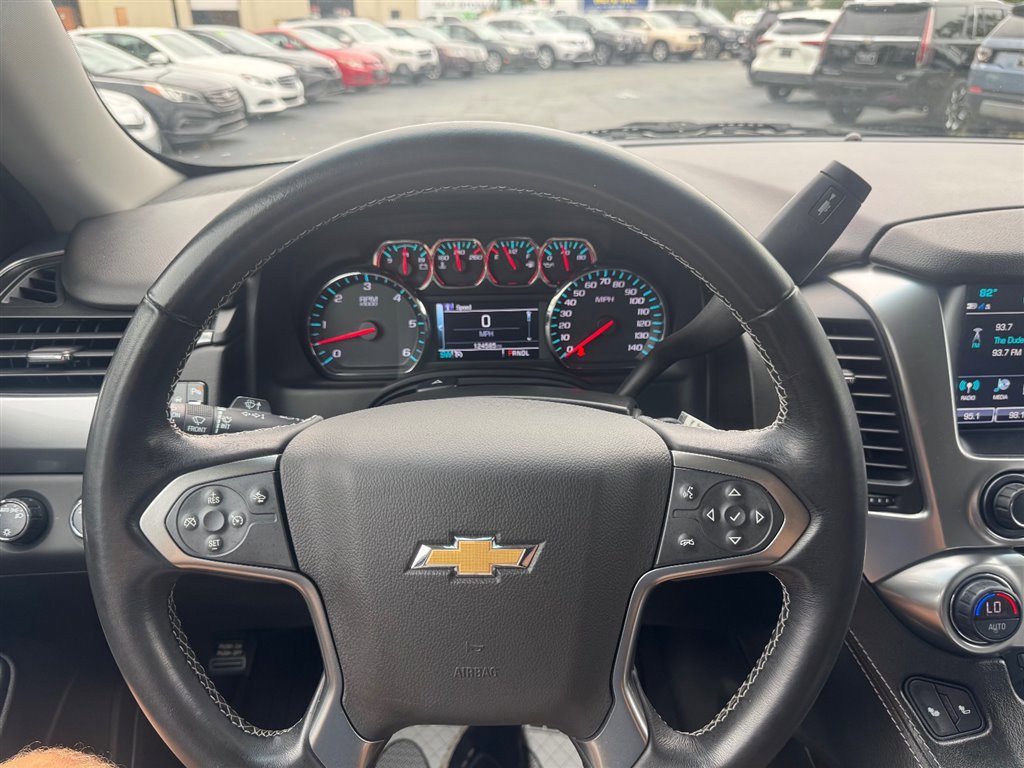 Used 2019 Chevrolet Suburban LT image 15