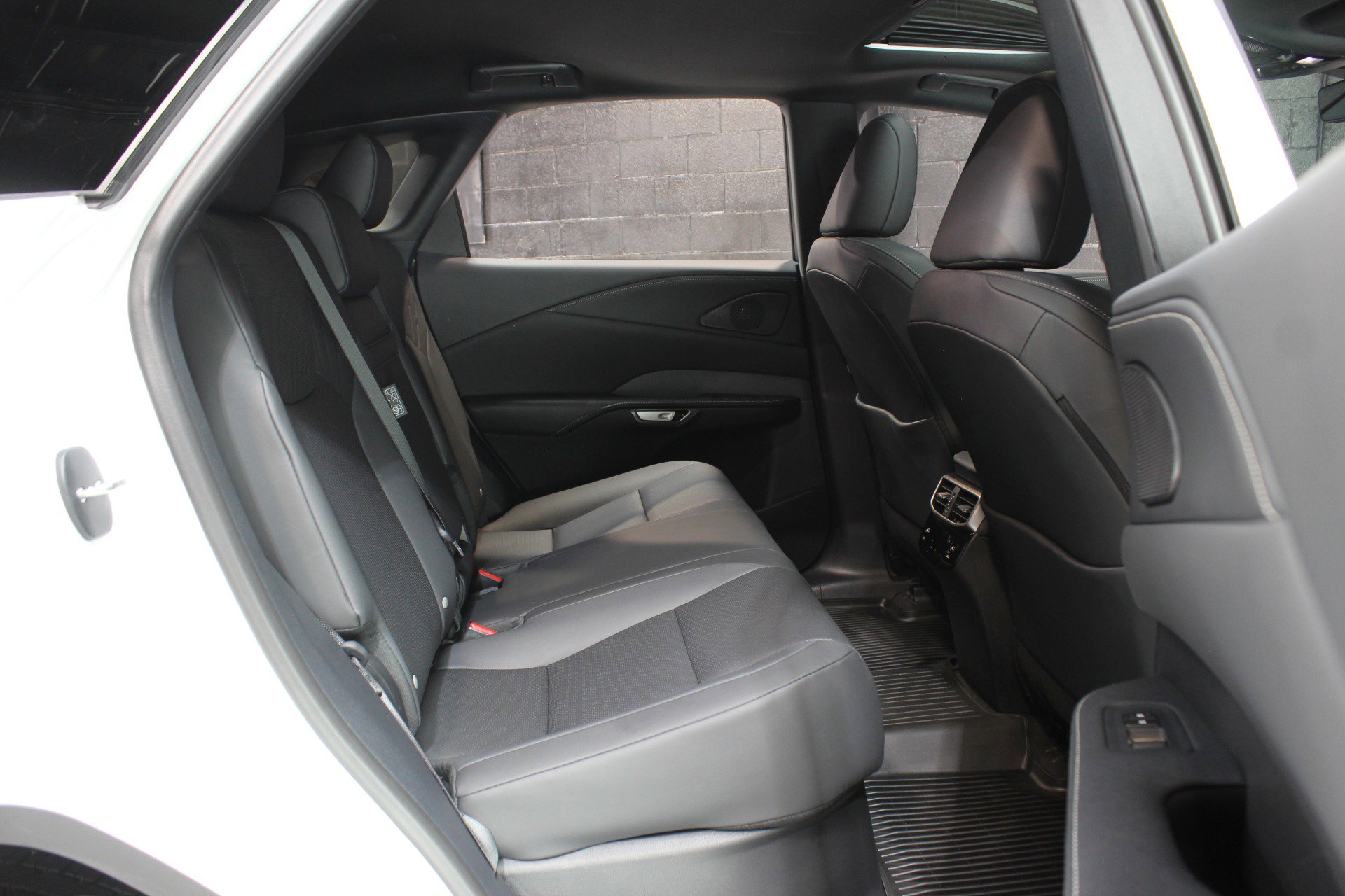 Used 2025 Lexus RX 350 F Sport w/ Convenience Package image 42