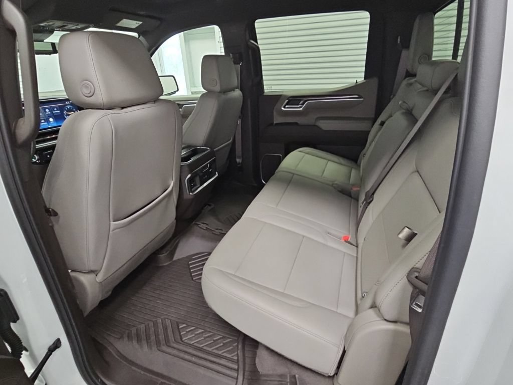 Certified 2024 Chevrolet Silverado 1500 LTZ AWD/4WD image 34