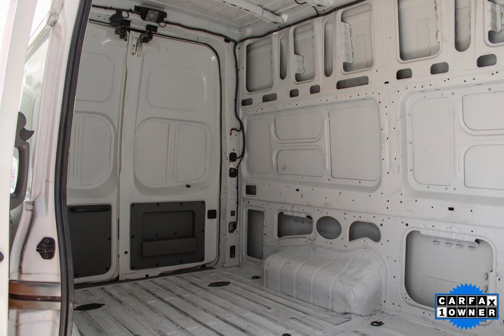 Used 2018 Nissan NV 2500 S image 28