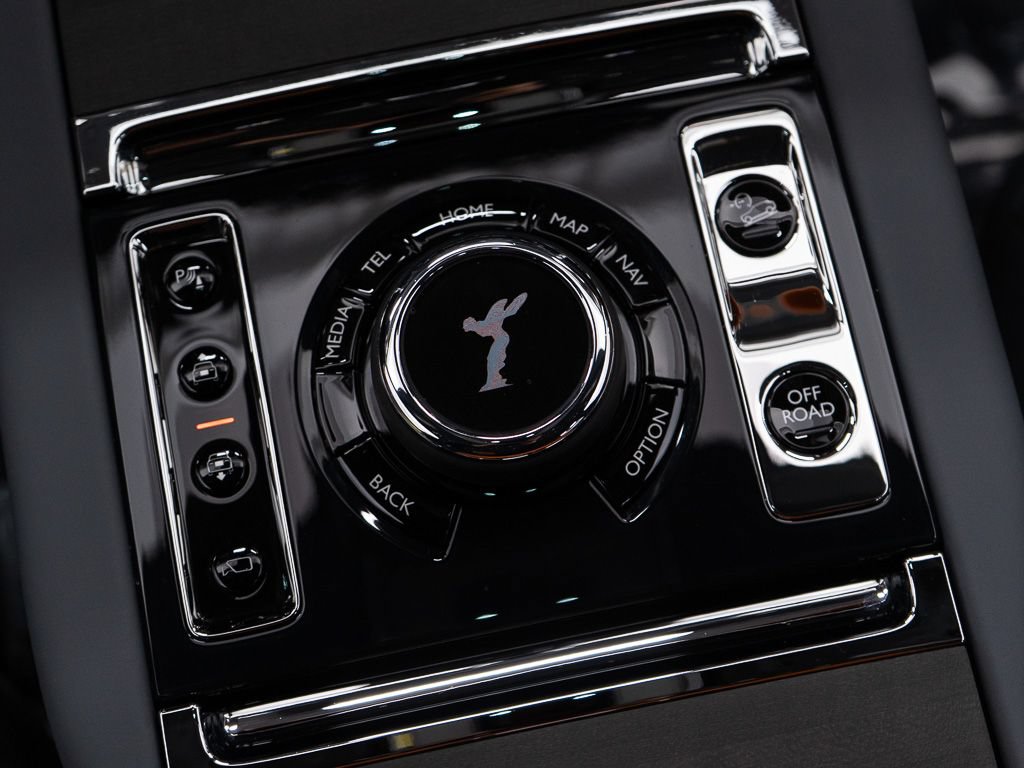 Certified 2026 Rolls-Royce Cullinan AWD/4WD image 39