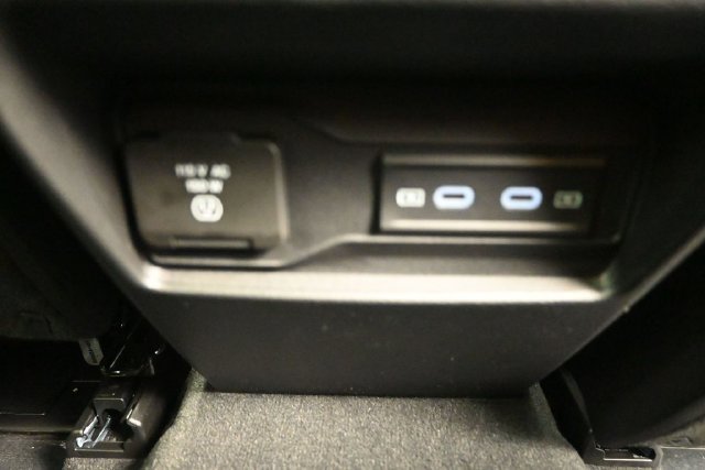 New 2027 Jeep Grand Cherokee Limited w/ Limited Altitude Package AWD/4WD image 36