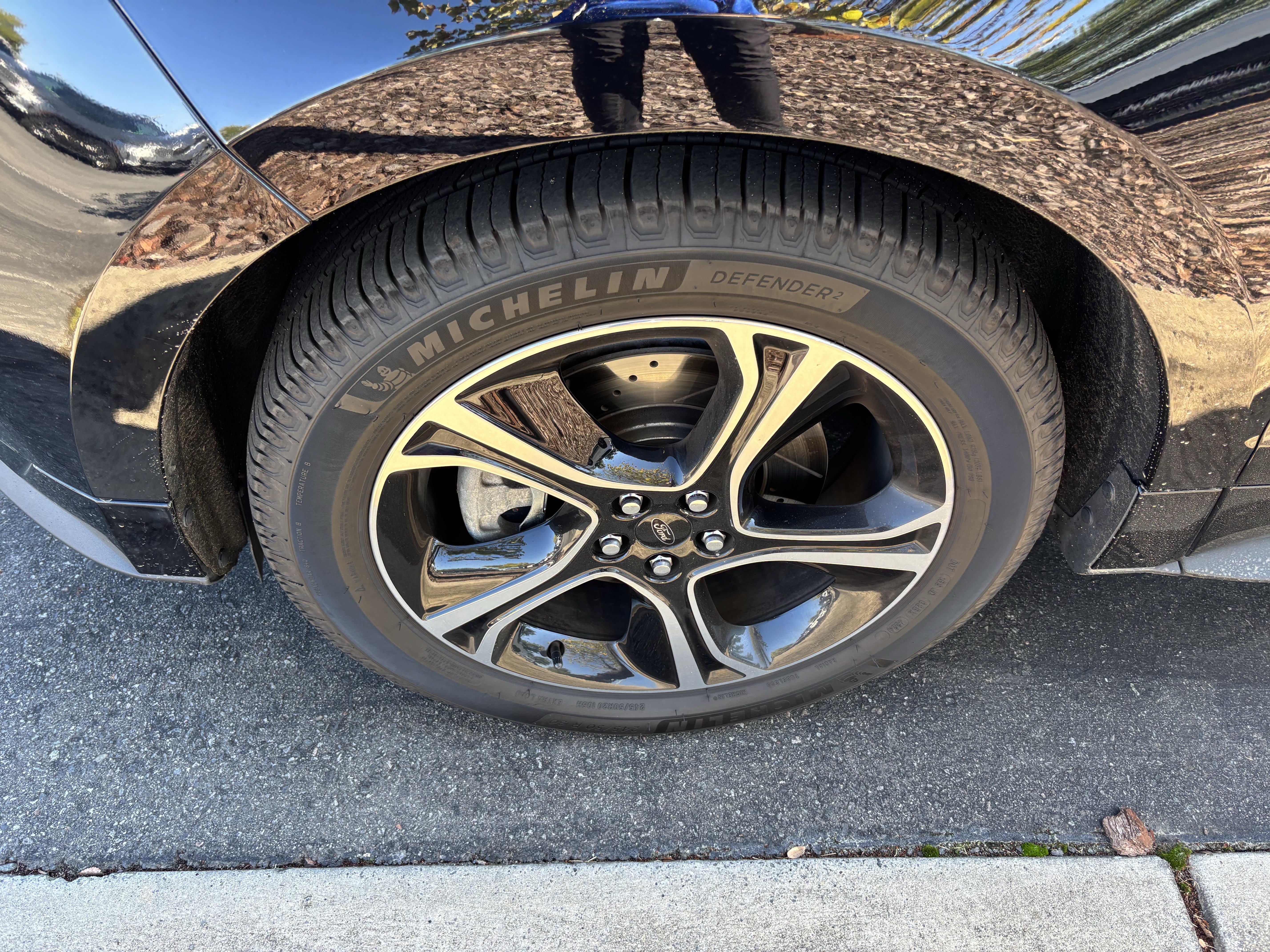 Used 2019 Ford Edge ST w/ Convenience Package AWD/4WD image 12